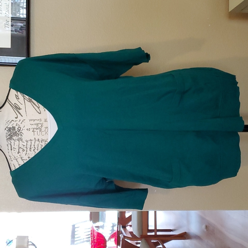 Pretty green sweater